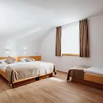 Gostisce Irsic سلوفينيسكا بيستريسا